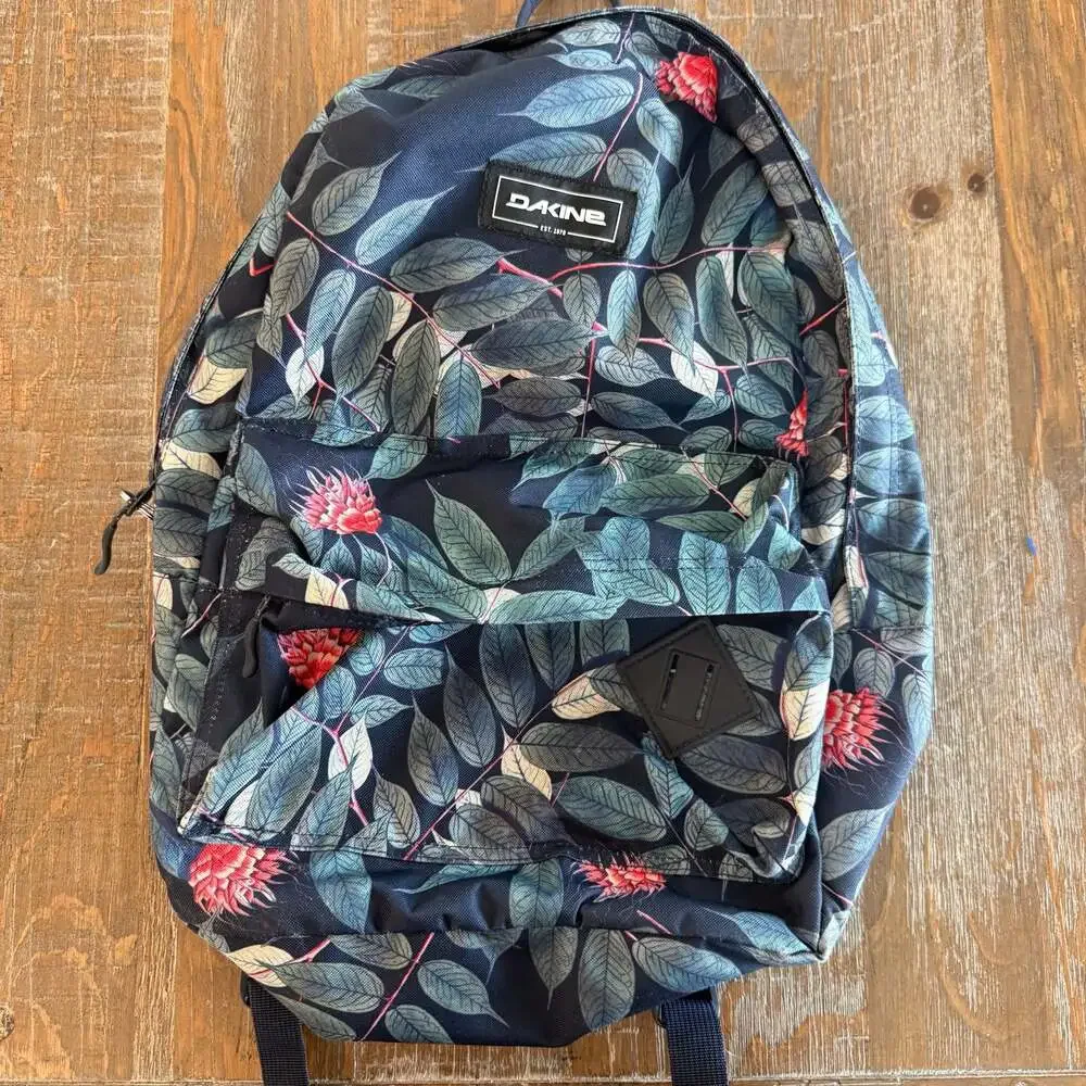 Dakine 365 Backpack in Eucalyptus Floral Print school size backpack